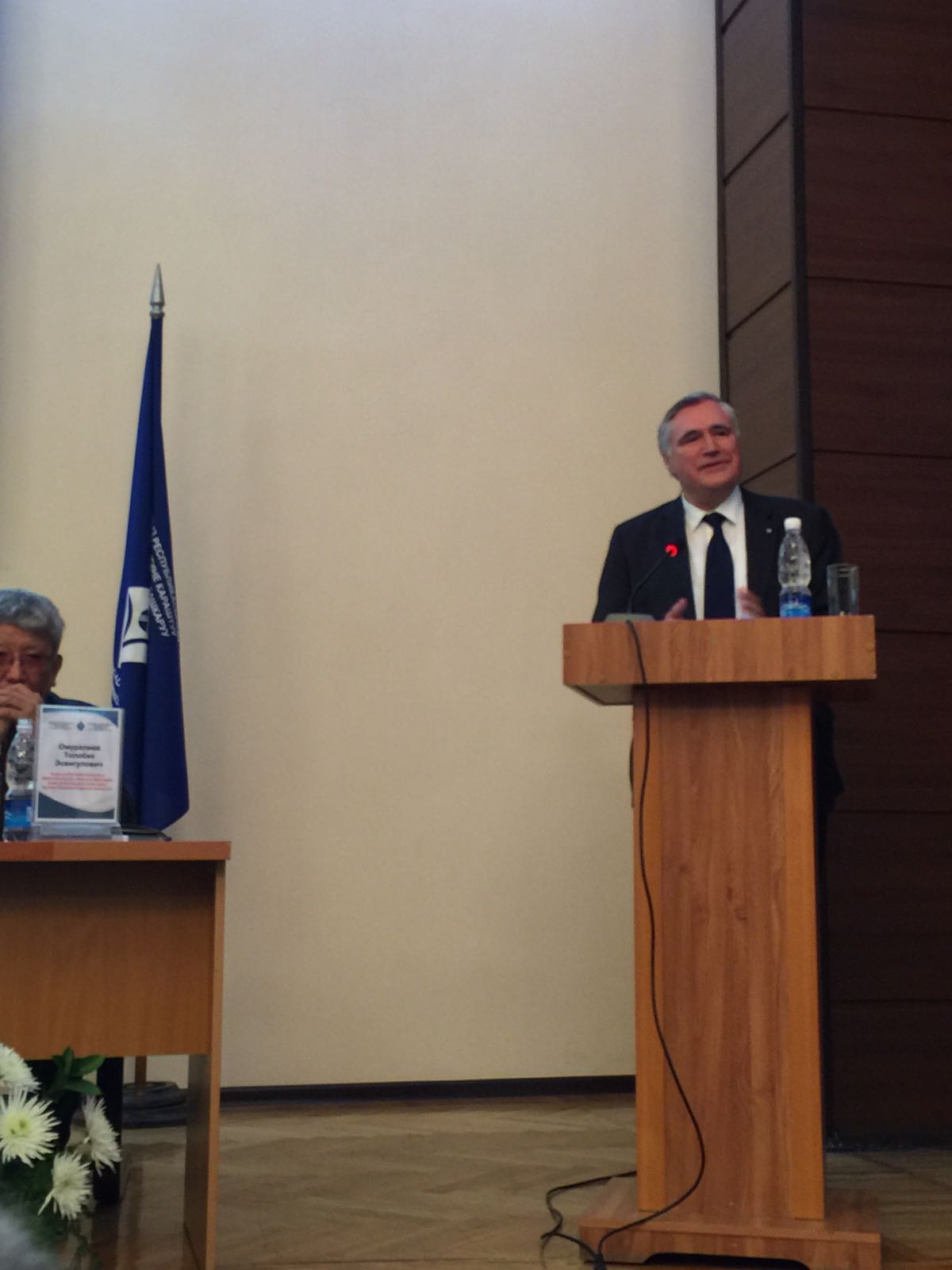 Andris Jaunsleinis uzstājas konferencē “Vietējās pašvaldības Kirgizstānā. Attīstības perspektīvas” 