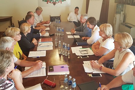 Annual negotiations between LALRG and the Ministry of Education and Science 