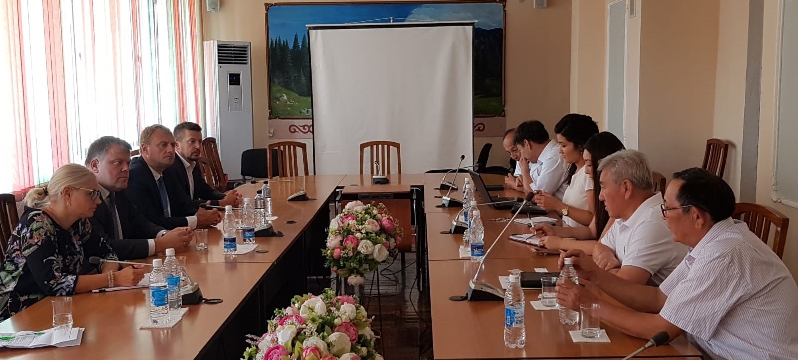 LPS dalās pieredzē Kirgizstānā par pašvaldību interešu pārstāvēšanu