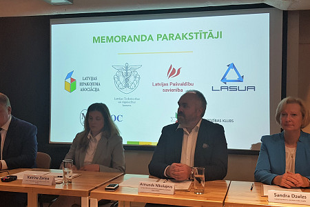 Pašvaldības, uzņēmēji un vides aizstāvji paraksta memorandu par paplašinātu depozīta sistēmu