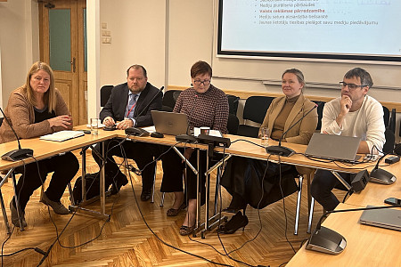 Informē par Eiropas Mediju brīvības aktu un Žurnālistu drošības plānu