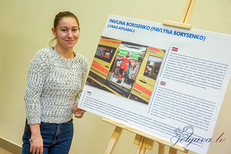 Fotoizstāde iepazīstina ar Jelgavā dzīvojošo ukraiņu stāstiem