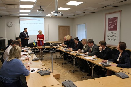 Latvijas Pašvaldību savienībā viesojas delegācija no Ukrainas
