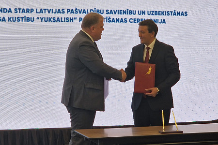 Projekta par ilgtspējīgu politikas plānošanu klimata pārmaiņās Uzbekistānā atklāšanas konference